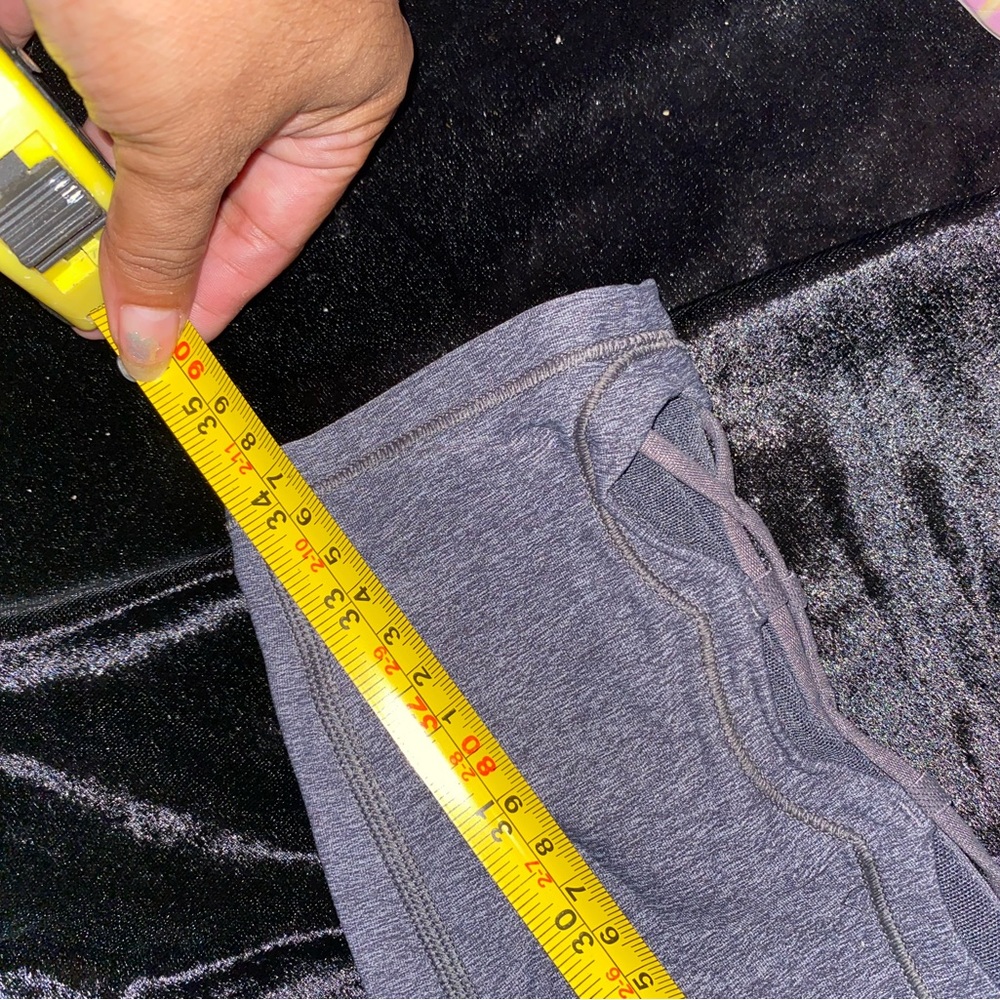 Lululemon - Picture 2 of 7